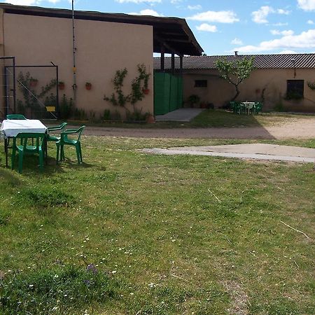 Albergue Turistico Torre De Sabre Эль-Кубо-де-Тьерра-дель-Вино Экстерьер фото