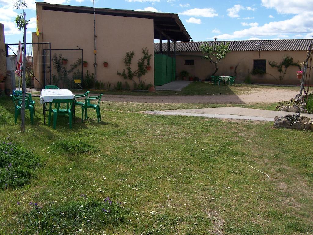 Albergue Turistico Torre De Sabre Эль-Кубо-де-Тьерра-дель-Вино Экстерьер фото